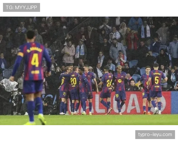 巴萨逆转取胜激发西甲积分榜激烈竞争 皇马稳居领头羊位置