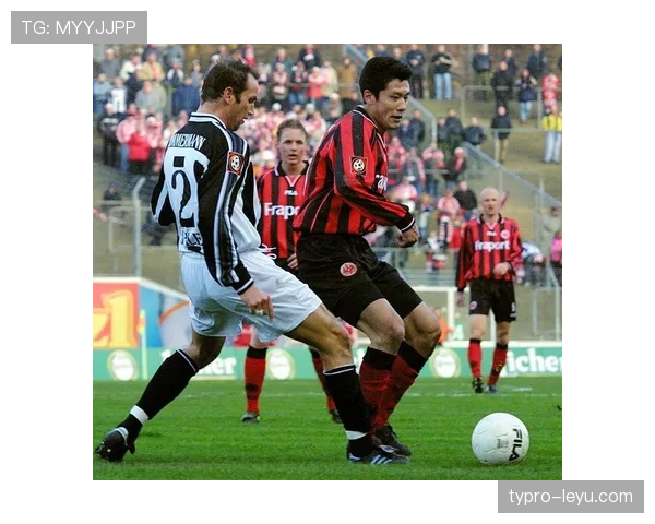 法兰克福青训再结硕果，新星闪耀德甲赛场