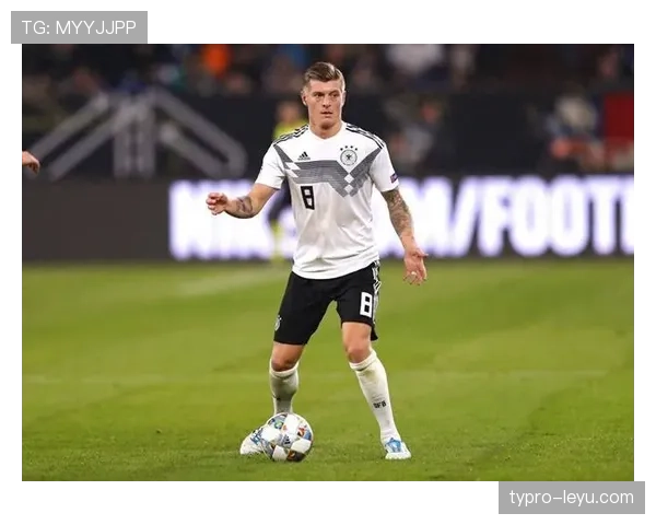 克罗斯重返德甲，助球队重振雄风引关注