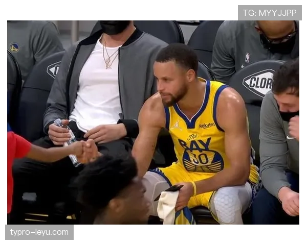 戴维斯比赛强度分析揭示影响球队表现与胜负走势的关键因素