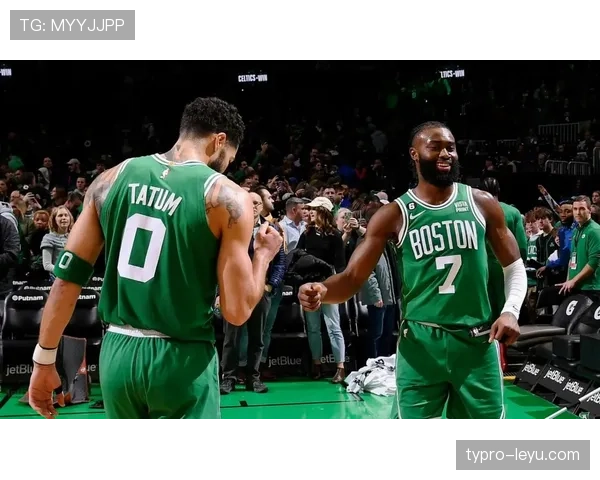 杰伦·布朗无球切入效率提升，改变绿军进攻结构